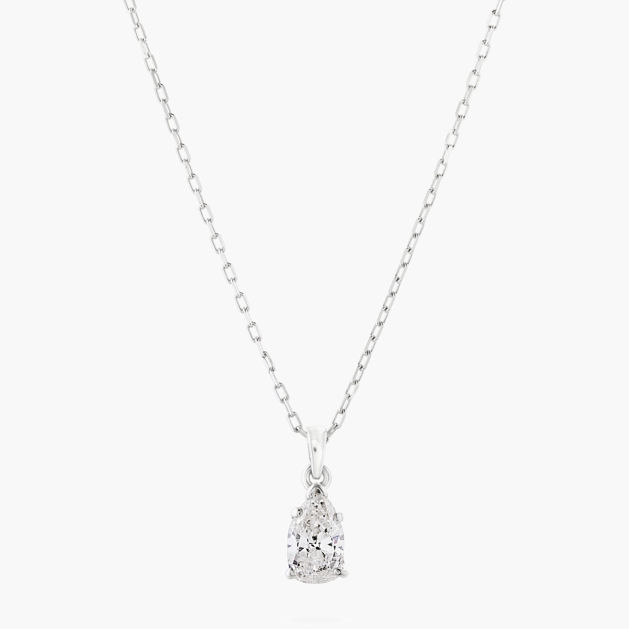 Pearshape diamond pendant